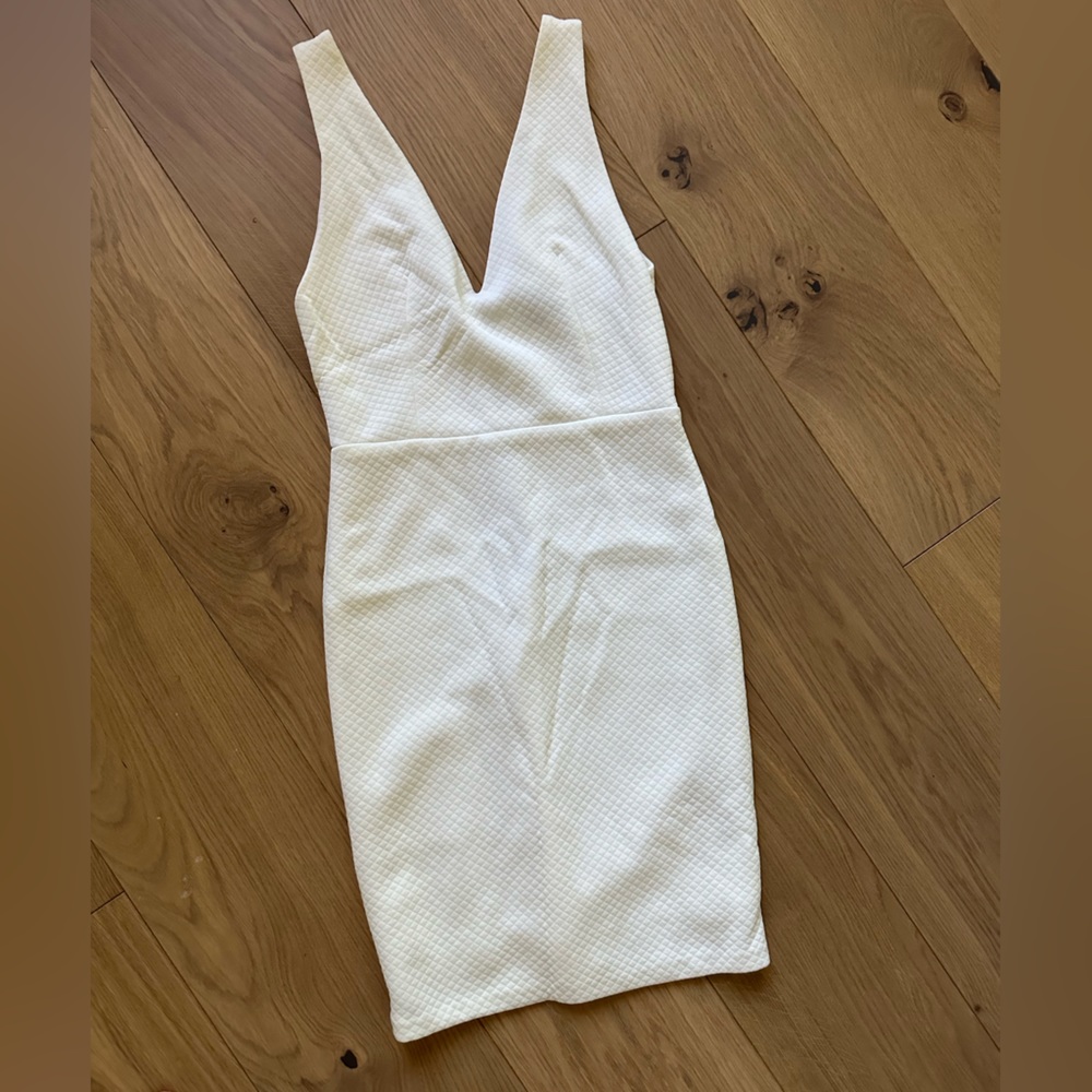 Alice + Olivia White Mini Dress Size 2